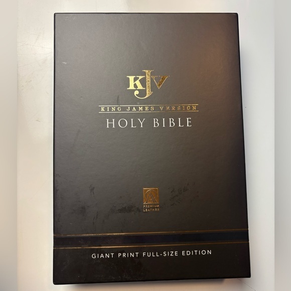 KJV Holy Bible‎ Giant Print Edition - Picture 1 of 9